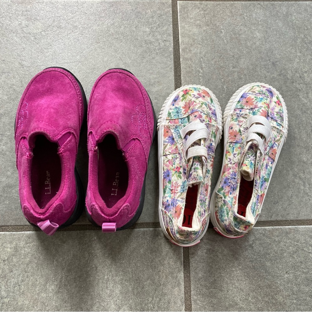 2 pairs of size 10 toddler shoes